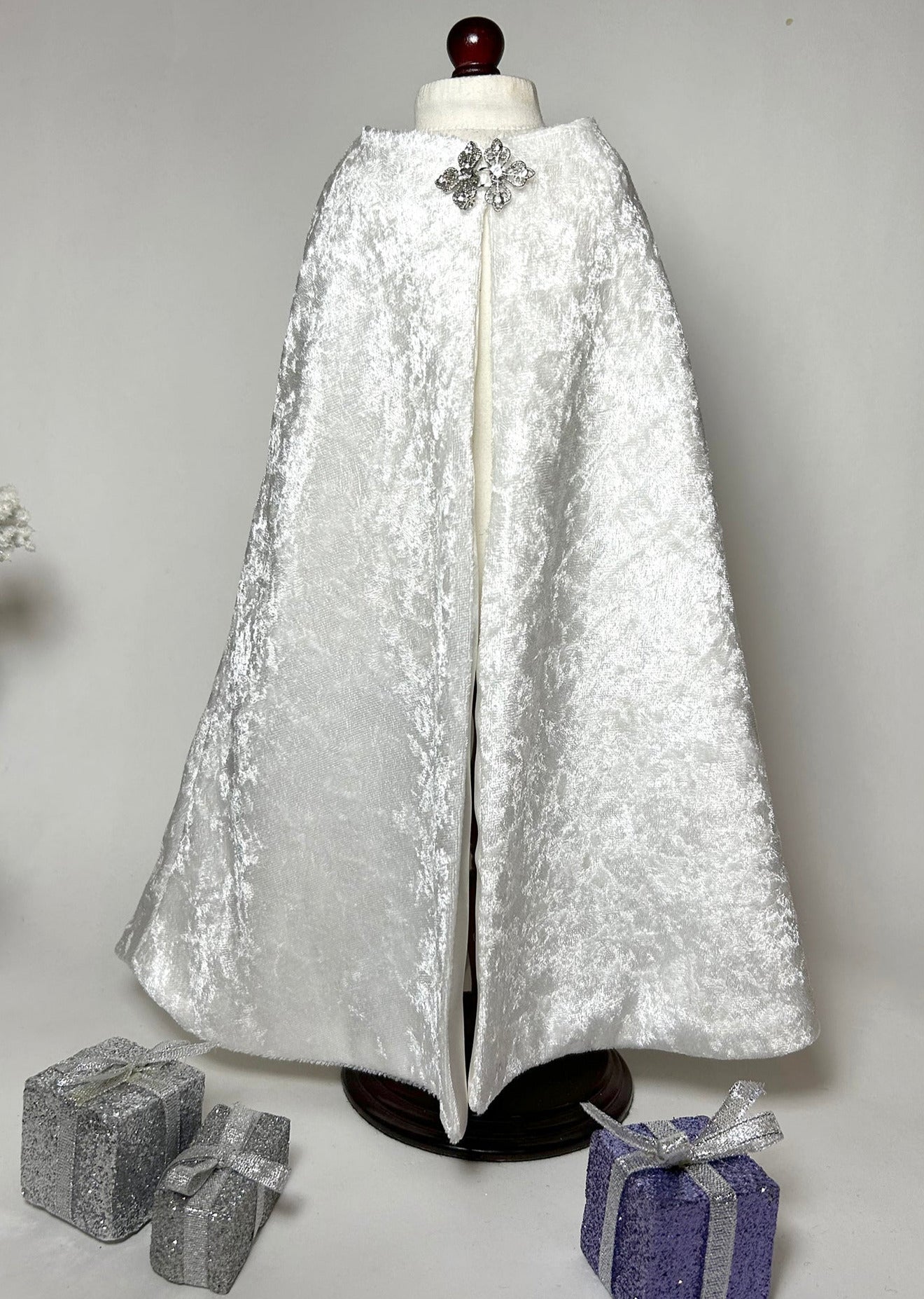 Holiday Cape